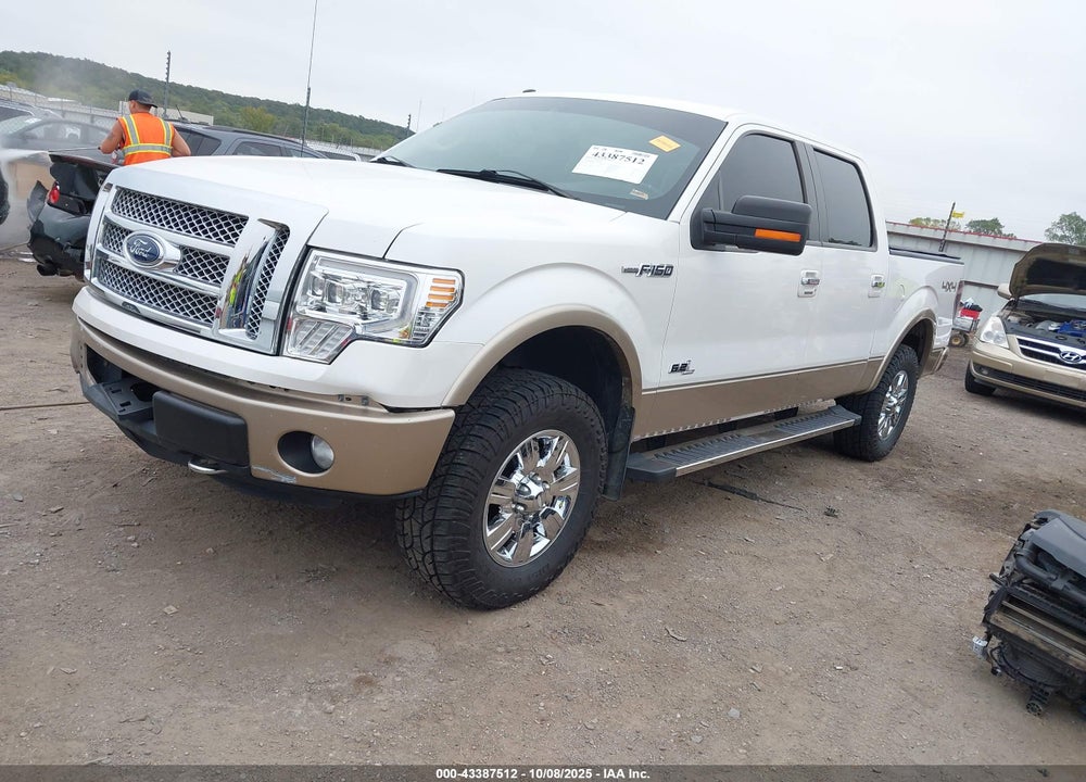 2011 FORD F-150 LARIAT VIN: 1FTFW1E61BFA56394
