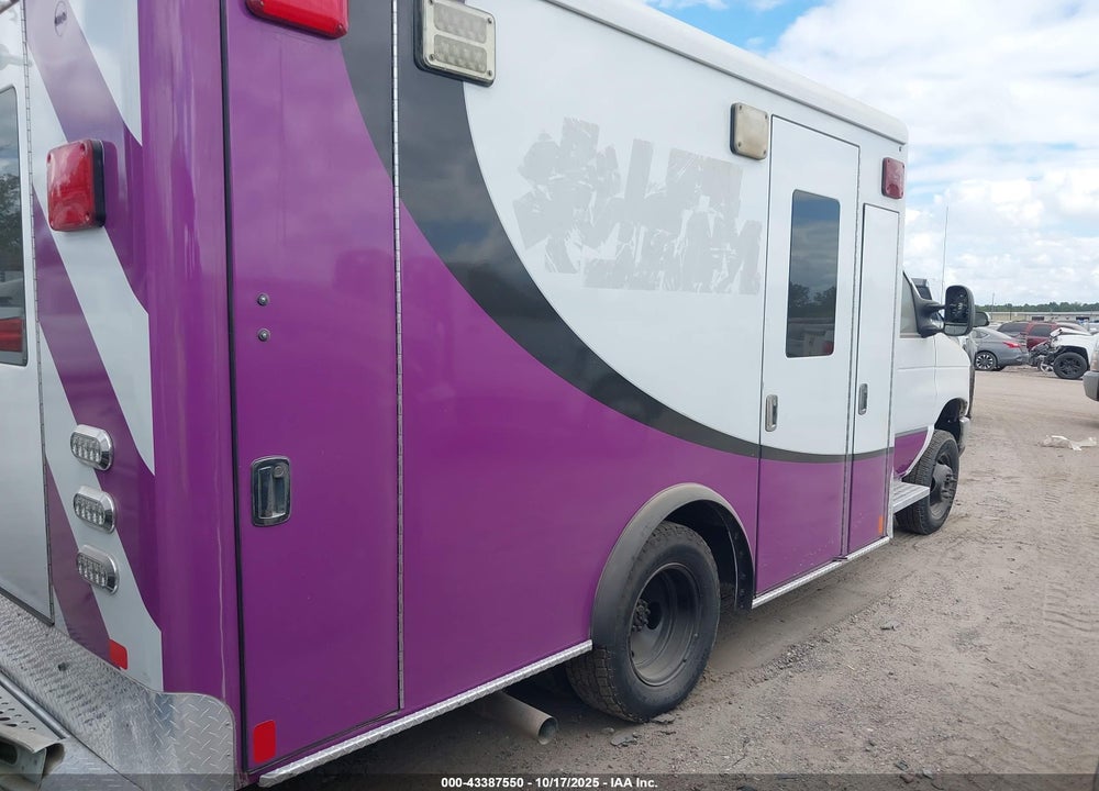 2021 FORD E-350 CUTAWAY VIN: 1FDWE3FN2MDC38572