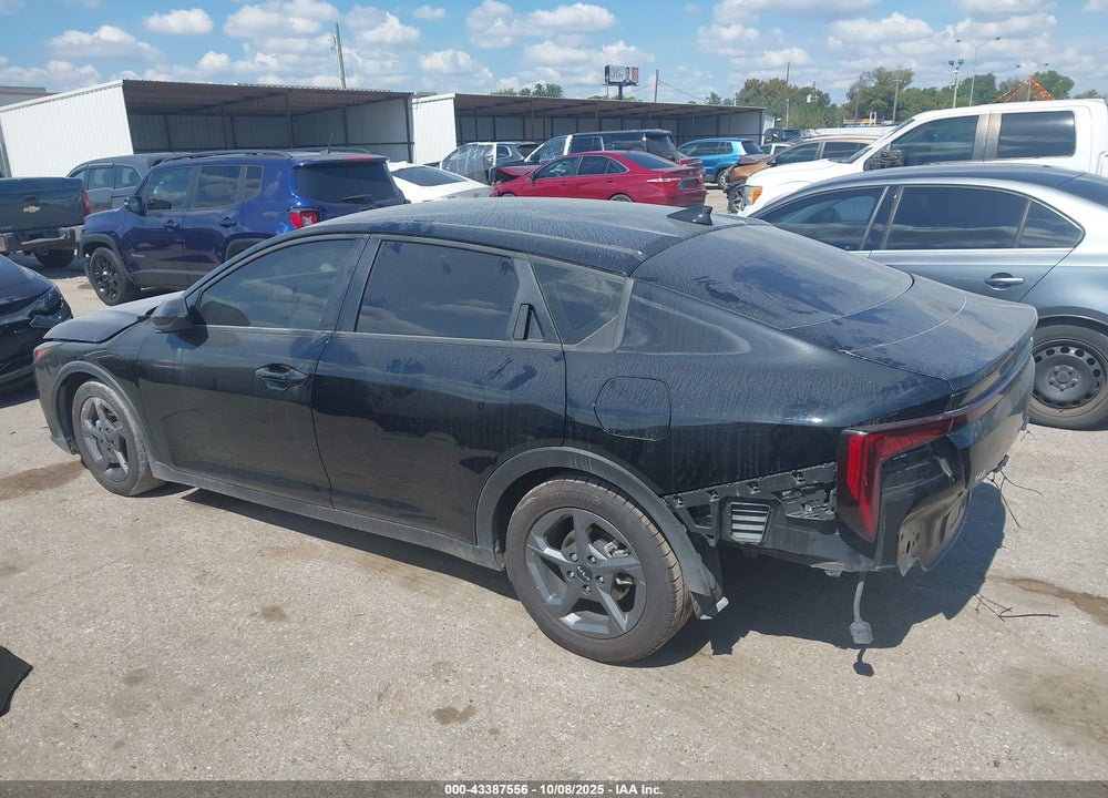 2025 KIA K4 LXS VIN: 3KPFT4DE0SE032164