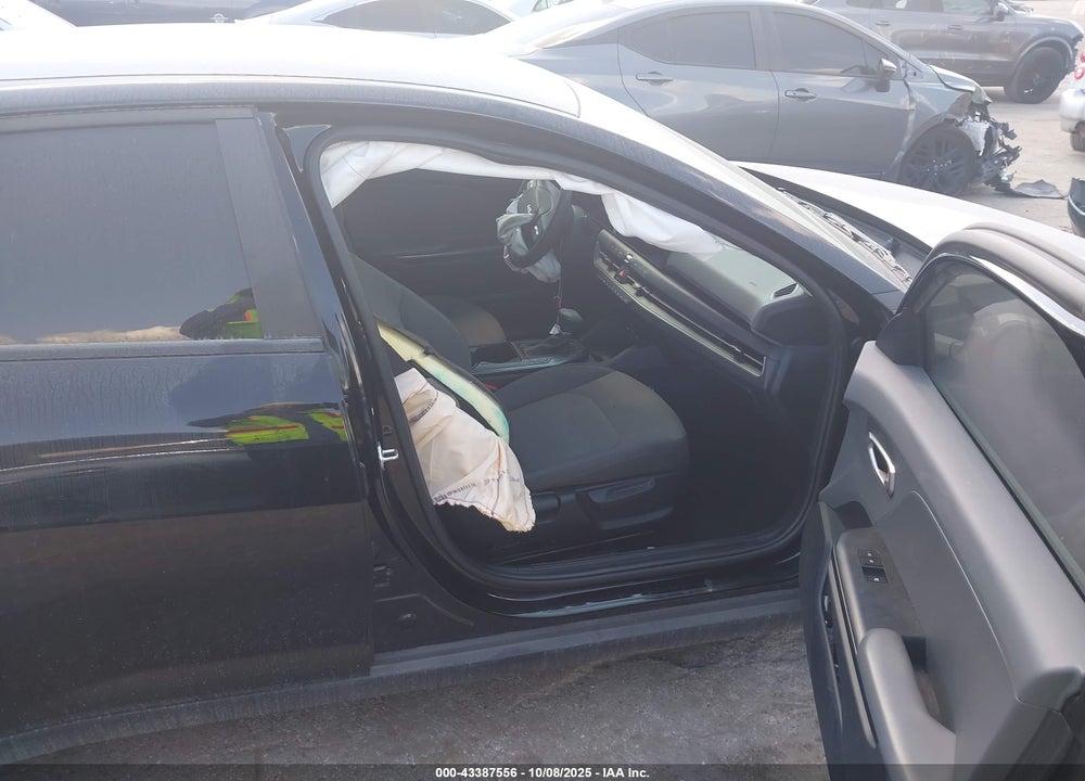 2025 KIA K4 LXS VIN: 3KPFT4DE0SE032164