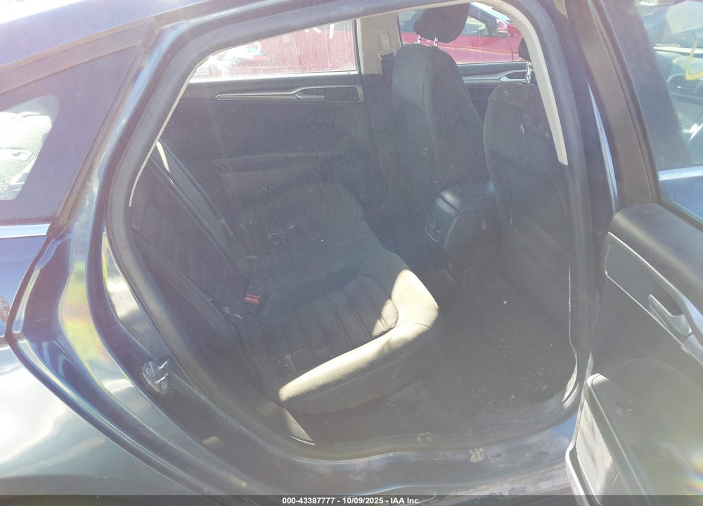 2019 FORD FUSION VIN: 3FA6P0HD2KR275312