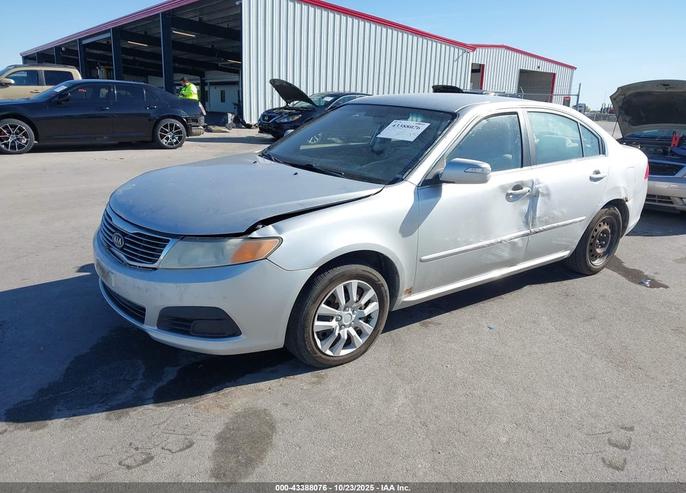 2009 KIA OPTIMA LX VIN: KNAGE228995338301