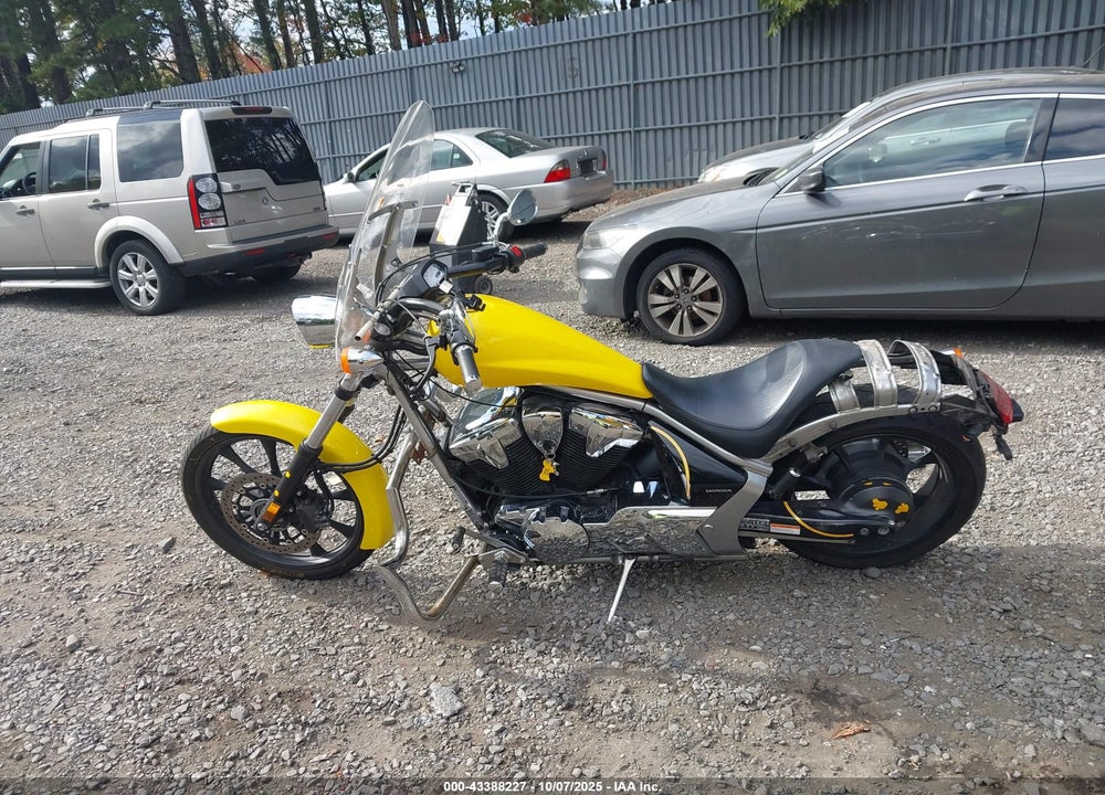 2023 HONDA VT1300 VIN: JH2SC6167PK700058