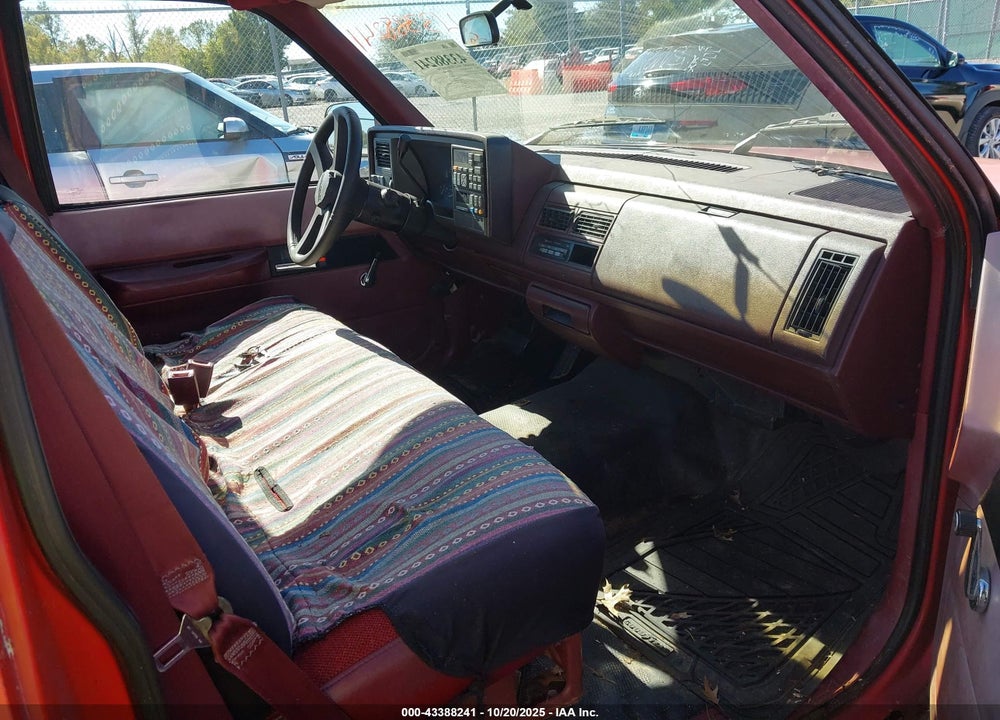 1993 CHEVROLET GMT-400 C1500 VIN: 1GCEC14Z3PZ170144