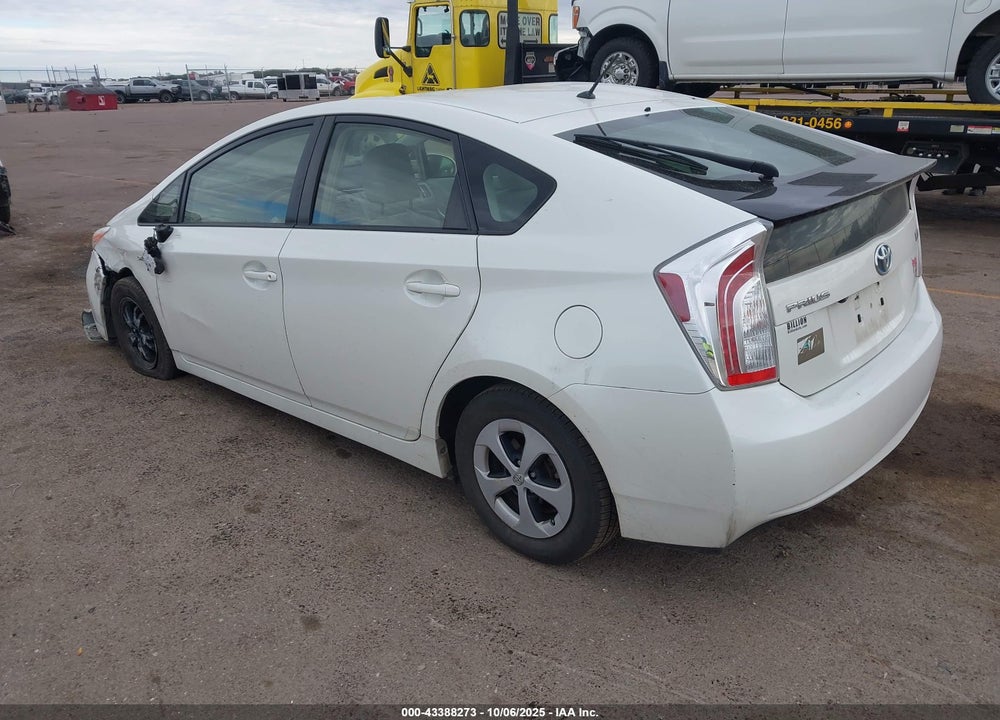 2013 TOYOTA PRIUS TWO VIN: JTDKN3DUXD1728935