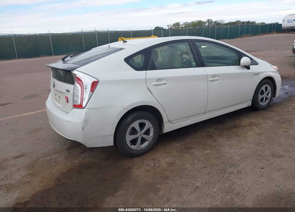 2013 TOYOTA PRIUS TWO VIN: JTDKN3DUXD1728935