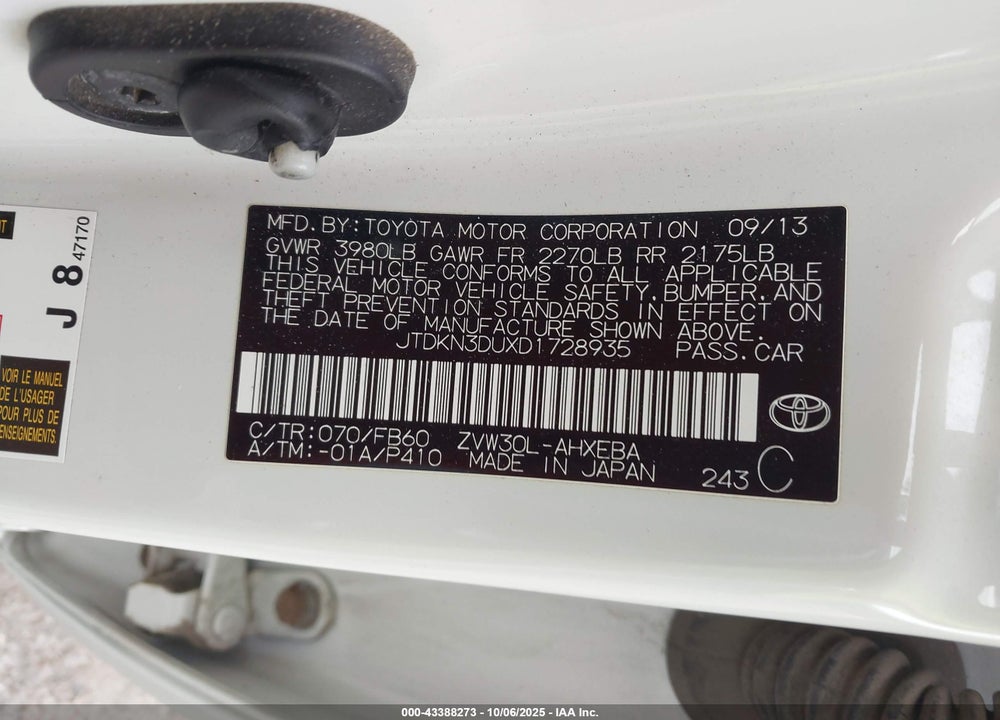 2013 TOYOTA PRIUS TWO VIN: JTDKN3DUXD1728935