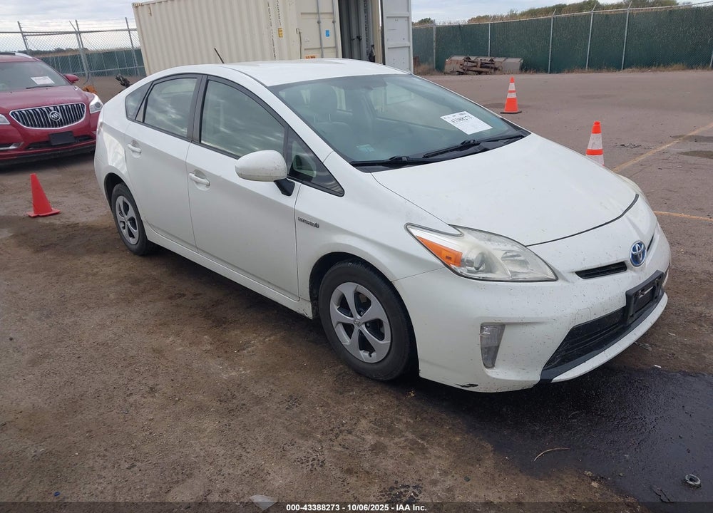 2013 TOYOTA PRIUS TWO VIN: JTDKN3DUXD1728935