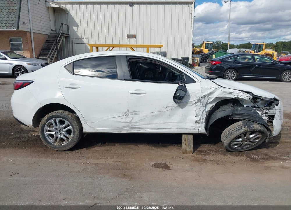 2016 SCION IA VIN: 3MYDLBZV9GY110453