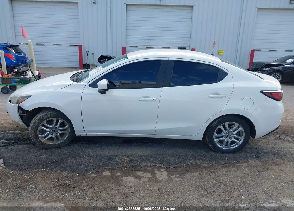 2016 SCION IA VIN: 3MYDLBZV9GY110453