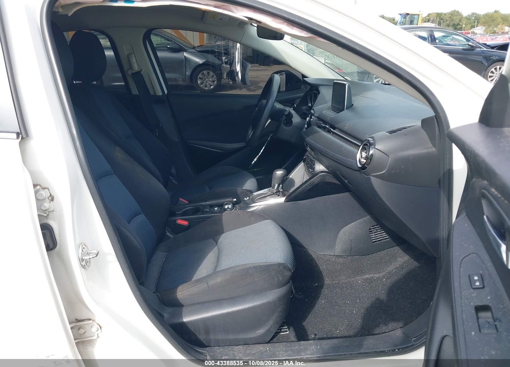 2016 SCION IA VIN: 3MYDLBZV9GY110453