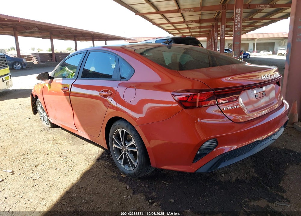 2022 KIA FORTE VIN: 3KPF24AD5NE490527