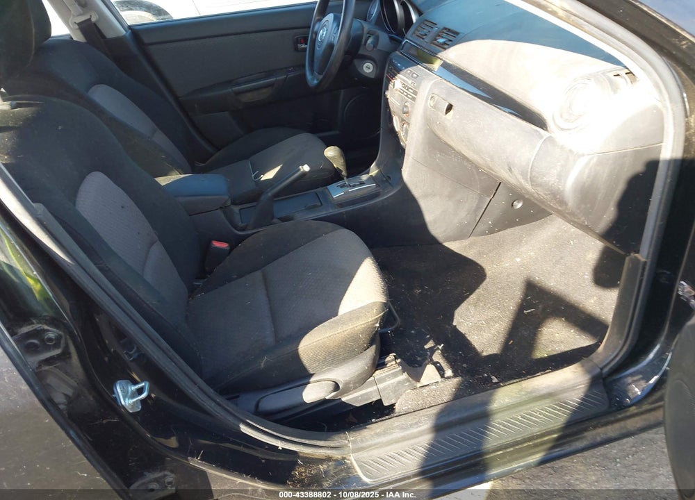 2006 MAZDA 3 I VIN: JM1BK12FX61474633