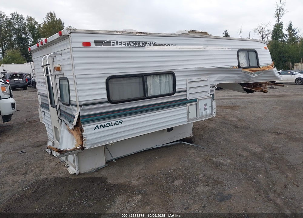 2000 FLEETWOOD ANGLER 8A VIN: 1FL6C0807Y2399277