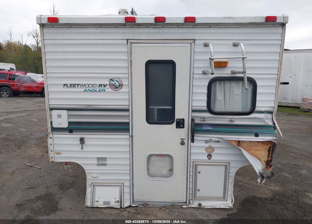 2000 FLEETWOOD ANGLER 8A VIN: 1FL6C0807Y2399277