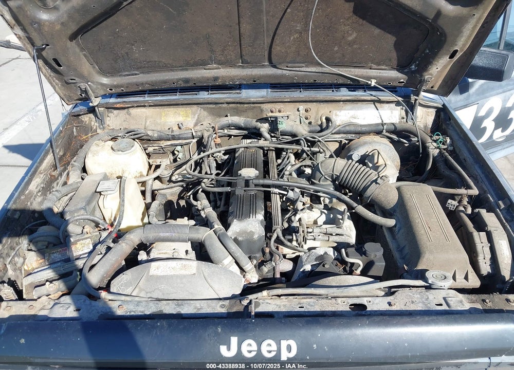 1993 JEEP CHEROKEE SPORT VIN: 1J4FJ68S3PL587250