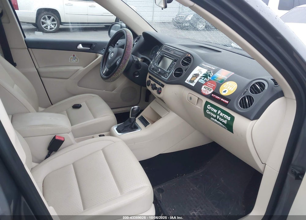 2013 VOLKSWAGEN TIGUAN VIN: WVGBV3AX9DW623266