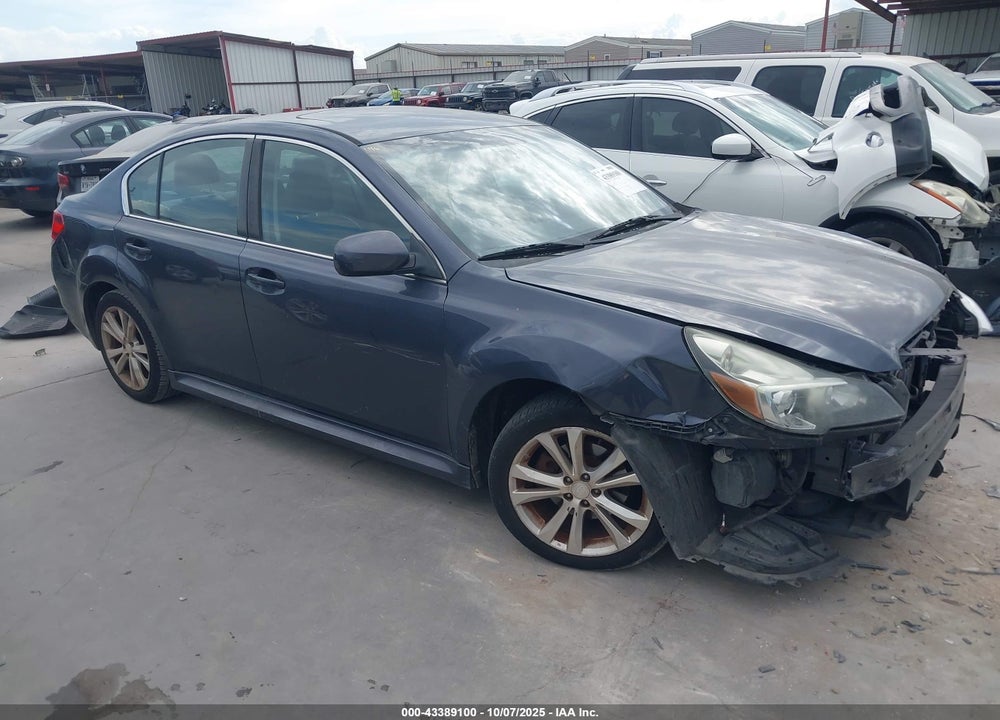 2014 SUBARU LEGACY 2.5I LIMITED VIN: 4S3BMBL67E3035116