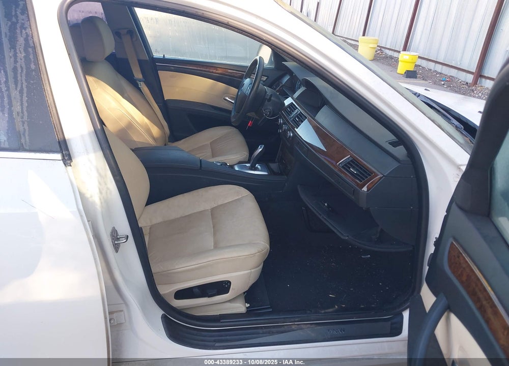 2010 BMW 5 SERIES VIN: WBANW1C55AC168439