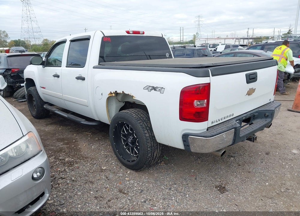 2008 CHEVROLET SILVERADO 1500 LT1 VIN: 2GCFK13Y081145759
