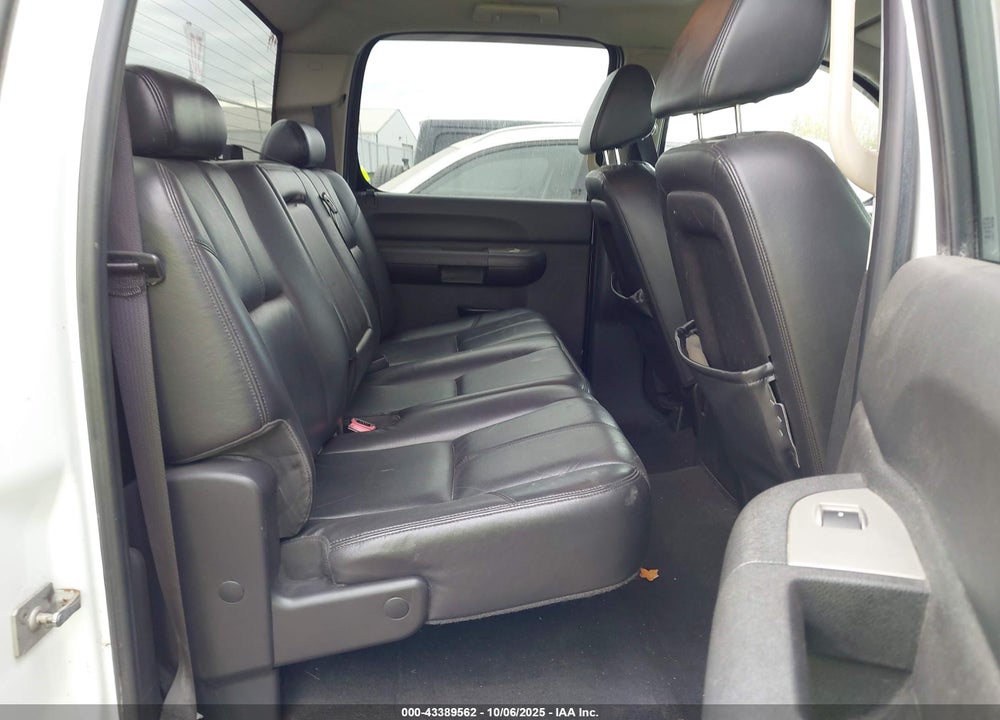 2008 CHEVROLET SILVERADO 1500 LT1 VIN: 2GCFK13Y081145759