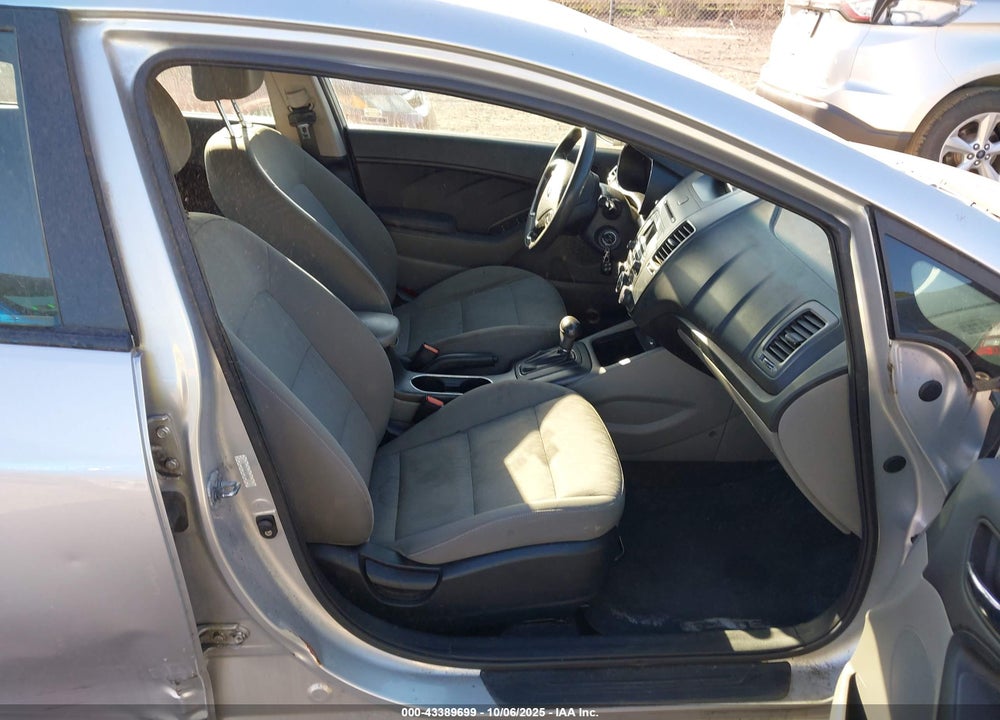 2015 KIA FORTE VIN: KNAFK4A68F5292407