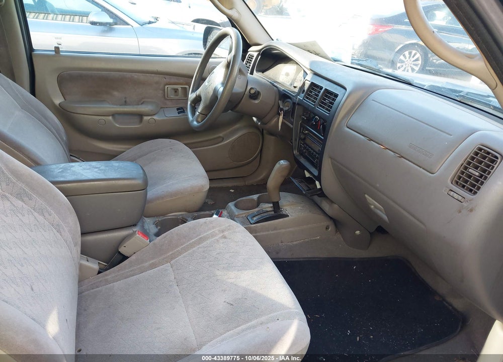 2002 TOYOTA TACOMA VIN: 5TEVL52N52Z085956