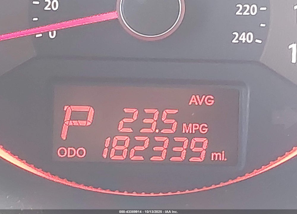 2013 KIA SORENTO SX V6 VIN: 5XYKWDA24DG415479