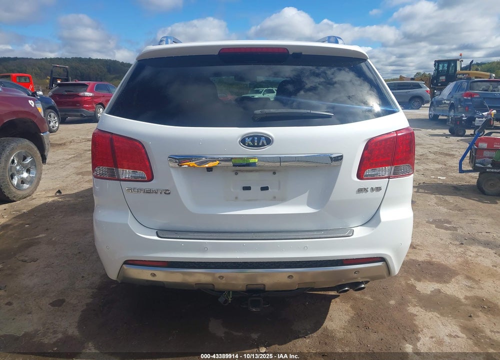 2013 KIA SORENTO SX V6 VIN: 5XYKWDA24DG415479