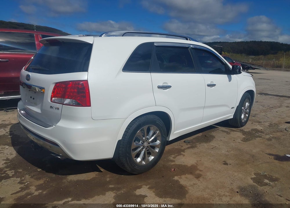 2013 KIA SORENTO SX V6 VIN: 5XYKWDA24DG415479