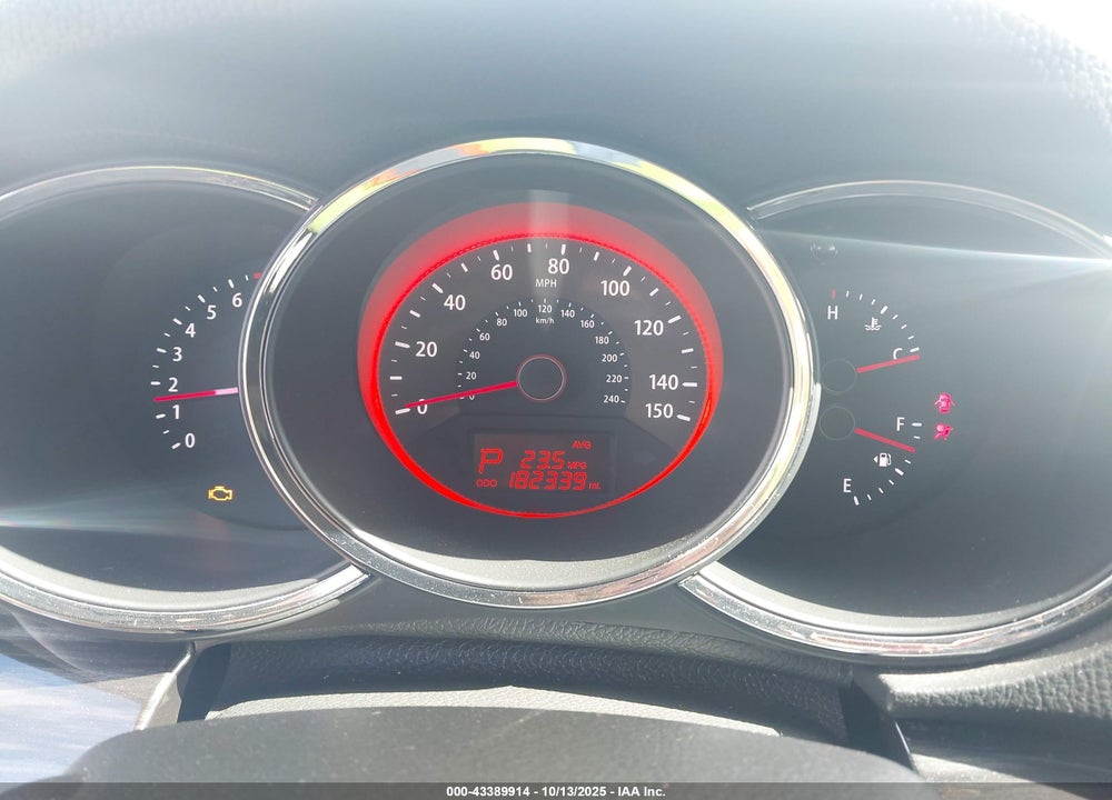 2013 KIA SORENTO SX V6 VIN: 5XYKWDA24DG415479