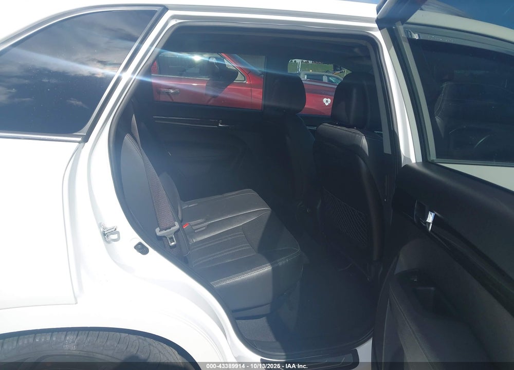 2013 KIA SORENTO SX V6 VIN: 5XYKWDA24DG415479