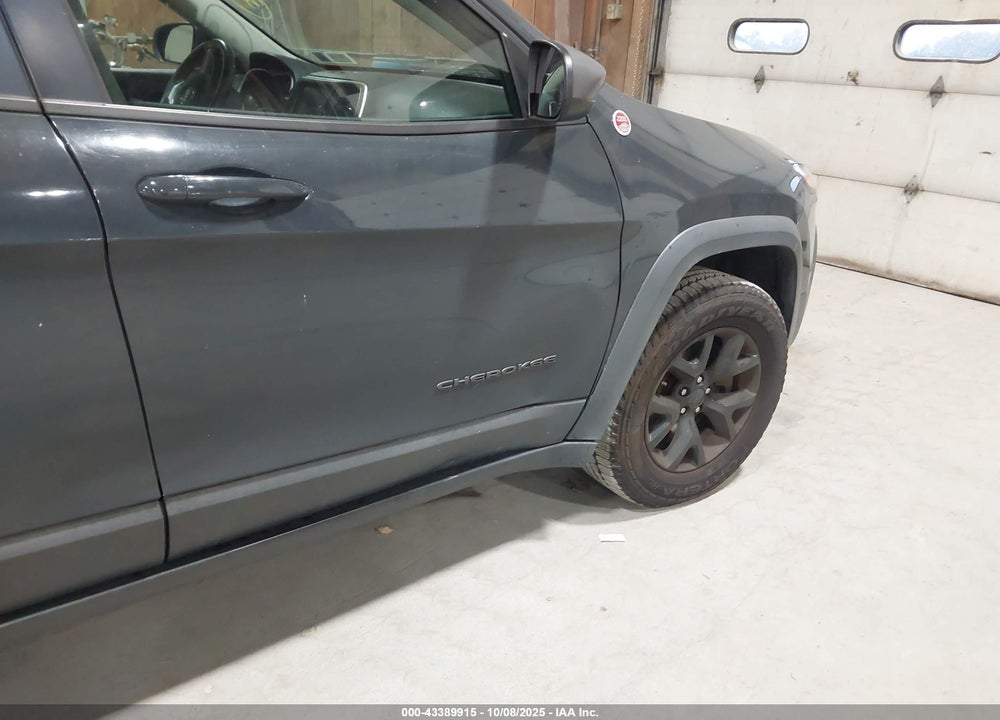 2016 JEEP CHEROKEE VIN: 1C4PJMBB2GW340937