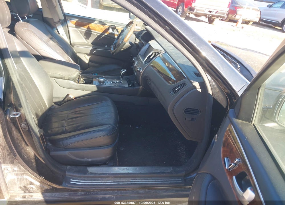 2011 HYUNDAI EQUUS VIN: KMHGH4JF0BU041642
