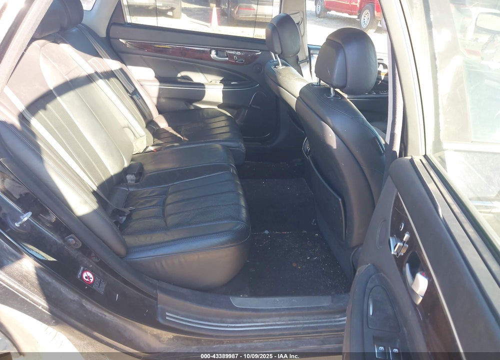 2011 HYUNDAI EQUUS VIN: KMHGH4JF0BU041642