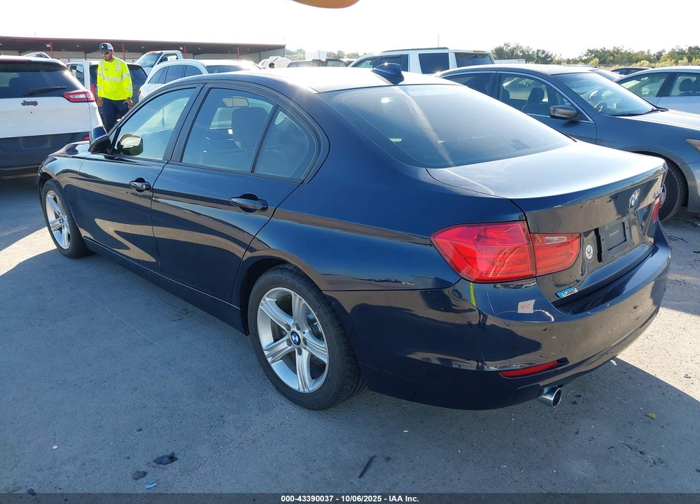 2014 BMW 3 SERIES VIN: WBA3B1G50ENS81240