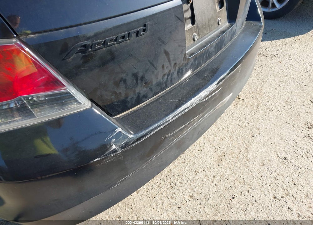 2008 HONDA ACCORD VIN: 1HGCP26808A154488