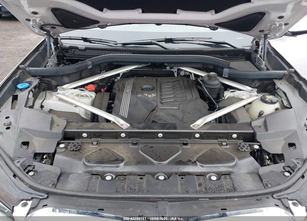2020 BMW X5 VIN: 5UXCR6C02L9B81279