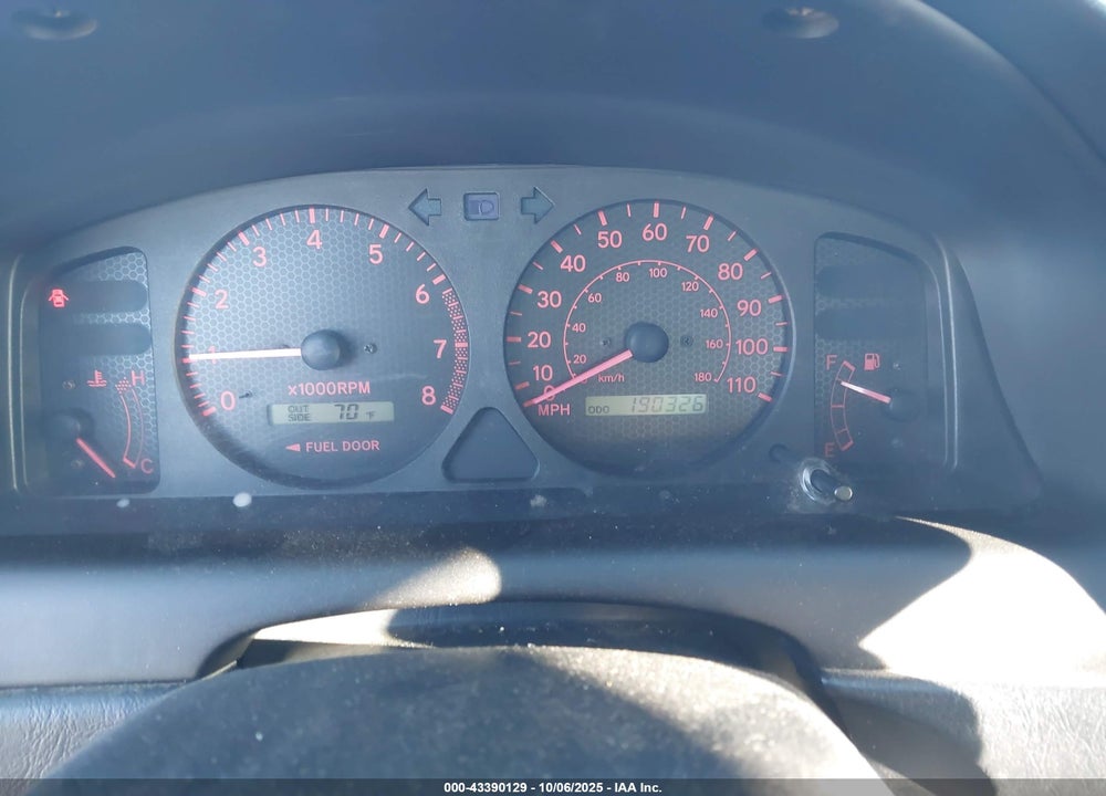 2002 TOYOTA COROLLA S VIN: 1NXBR12EX2Z579616