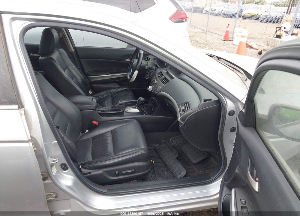 2008 HONDA ACCORD VIN: 1HGCP36828A002668