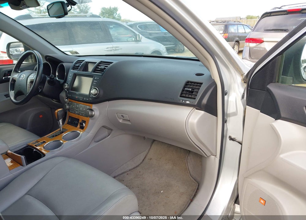 2009 TOYOTA HIGHLANDER HYBRID VIN: JTEEW44A092034161
