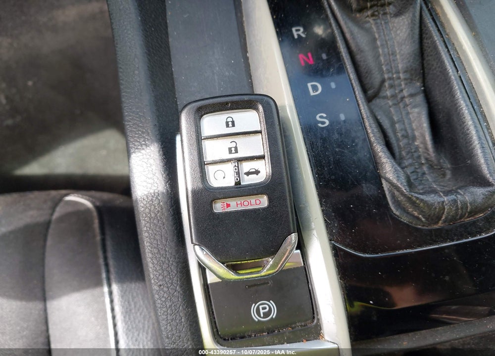 2019 HONDA CIVIC VIN: 2HGFC2F81KH536126