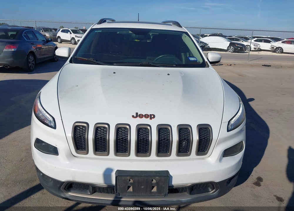 2017 JEEP CHEROKEE VIN: 1C4PJLCB8HW572484