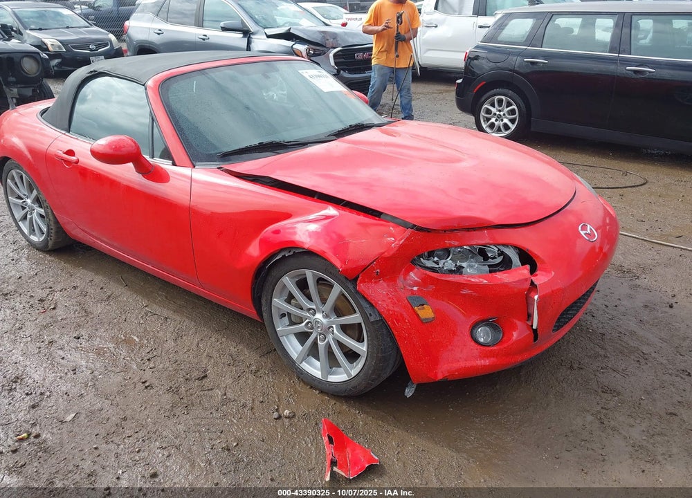 2006 MAZDA MX-5 VIN: JM1NC25F160105306