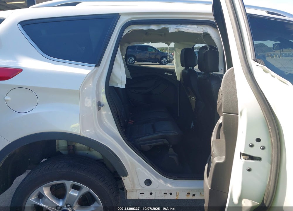 2015 FORD ESCAPE TITANIUM VIN: 1FMCU9J91FUB44771