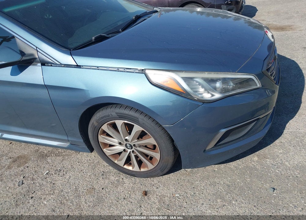 2015 HYUNDAI SONATA VIN: 5NPE34AF7FH065432