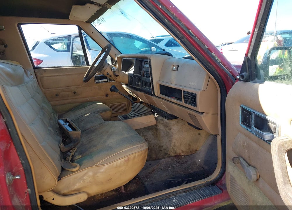 1988 JEEP COMANCHE VIN: 1JTMW64P4JT256005