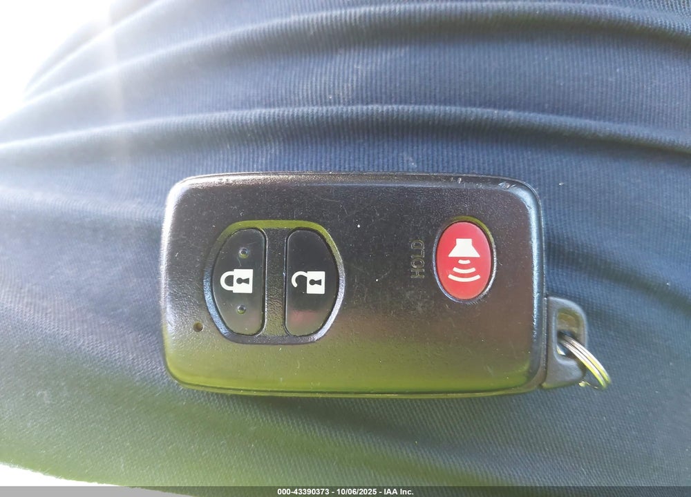 2011 TOYOTA PRIUS VIN: JTDKN3DUXB1386738
