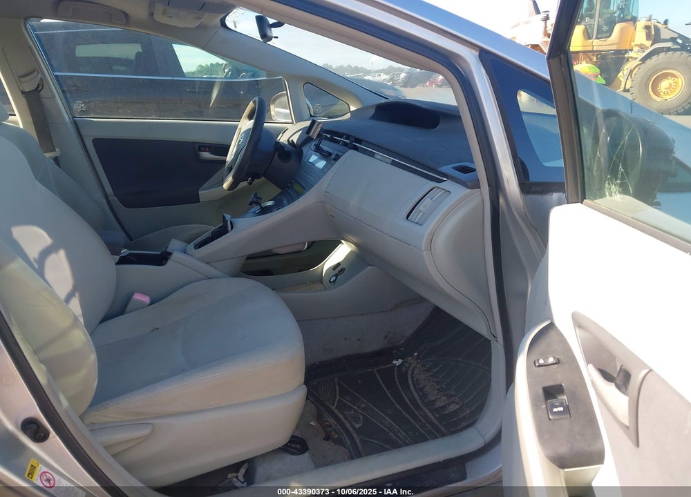 2011 TOYOTA PRIUS VIN: JTDKN3DUXB1386738