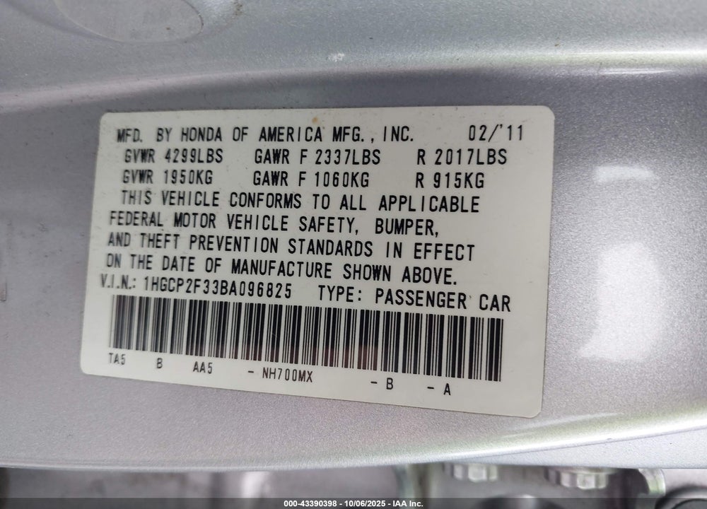 2011 HONDA ACCORD VIN: 1HGCP2F33BA096825